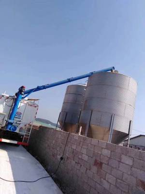 解放散裝飼料車 8噸飼料車價(jià)格 天津哪里買